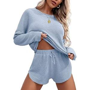 Vêtements de sport décontractés pour femmes grandes tailles en gros, respirants, couleur unie, haut à manches longues, short à lacets, pyjama de printemps, deux pièces - Product Image 6