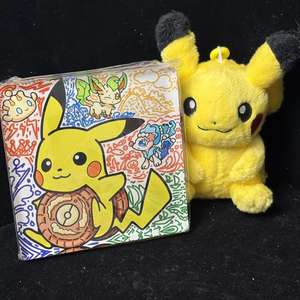 DM Pikachu Pokémon Aimant <span class=keywords><strong>de</strong></span> Réfrigérateur Portable Personnage <span class=keywords><strong>de</strong></span> Dessin Animé Mignon Décoration Maison Cuisine Souvenir Cadeau Fans Jeu <span class=keywords><strong>de</strong></span> Table - Product Image 2