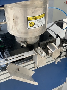 Vente directe d'usine, machine automatique miniature pour la fabrication d'encens, machine à fabriquer des bâtonnets d'encens Agarbatti sans bâtonnets de bambou - Product Image 2