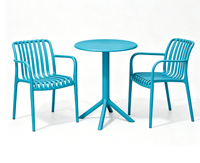 Ensemble de salle à manger d'extérieur compact et moderne avec chaises en plastique légères à assemblage facile et table à lattes pour bistrot, véranda et jardin