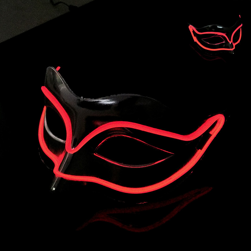 Le masque rouge
