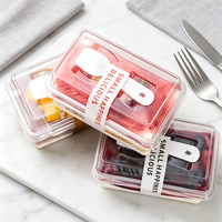 Boîte à dessert en plastique transparent avec logo personnalisé et cuillère, récipient jetable pour tiramisu, gâteaux aux fruits et mousse