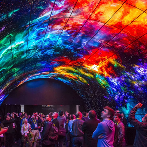 P3 nhà máy trực tiếp OEM RGB cong đường hầm dẫn hiển thị có thể gập lại màn hình sân khấu cho khổng lồ triển lãm màn hình nhỏ cho sân khấu - Product Image 1