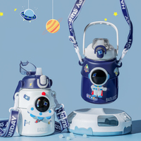 Flacons thermos sous vide à double paroi pour enfants astronautes de 850ml en acier inoxydable 316 bouteille d'eau isolée pour enfants avec paille