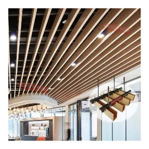 室内装饰木纹悬挂金属线性条天花板铝U挡板天花板系统假天花板设计