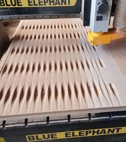 Machine de gravure sur bois CNC ATC 4x8 pieds 5x10 pieds à corps robuste 2030 2040 avec tête de perçage à vendre à Pirée, Grèce