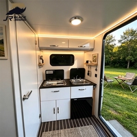 Caravane compacte portable, remorquable, avec carrosserie étanche, salle de bain, cuisine et aménagement personnalisé