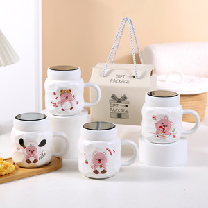 Mug Cermin 3D Kartun Bernilai Tinggi Desain Lucu Cangkir Keramik untuk Wanita dengan Tutup Kapasitas 500ml Cangkir Kopi Sarapan Kantor - Grosir - Product Image 6