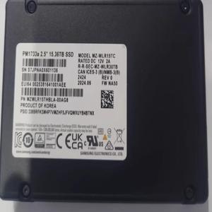 Unidad de estado sólido HORNG SHING usada MZWLR15THBLA-00AG8 PM1733a U.2 15.36T 6Gbps SSD - Product Image 3