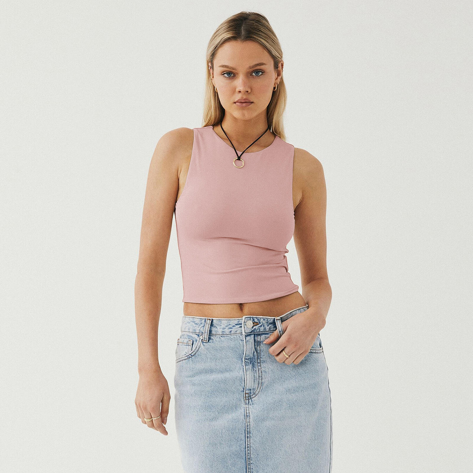 สีชมพูอ่อน