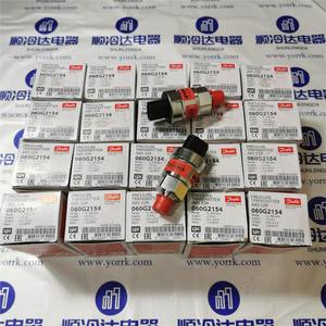 เครื่องส่งสัญญาณแรงดันยอร์ก 025-29139-001 IP54 0-400 PSI 4-20mA สำหรับเครื่องปรับอากาศ - Product Image 3