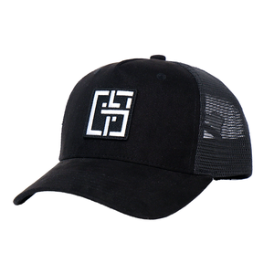 Casquette Trucker en Maille Noire avec Logo Brodé sur le Panneau Avant, Réglable, Unisexe, Décontractée, Printemps-Été, Design 6 Panneaux - Product Image 1