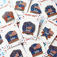 Collection de 250 épingles en émail pour le semi-quinqucentenaire 1776-2026, motifs drapeau patriotique, étoile et feu d'artifice, avec carte de support, lot en vrac