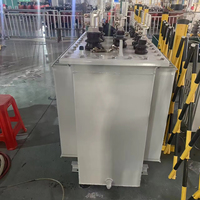 Transformateur de distribution triphasé immergé dans l'huile à haut rendement pour les réseaux moyenne et haute tension