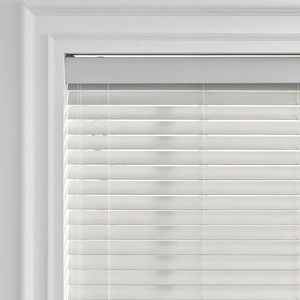 Volets en PVC sans fil de haute qualité en faux bois Stores d'intérieur blancs Stores vénitiens à persiennes plaqués Design moderne Salon - Product Image 2