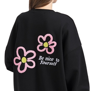 เสื้อสเวตเชิ้ตแฟชั่นปักลาย 3 มิติ สีดำล้วน พิมพ์ลายนูนแบบกำหนดเอง ทรงหลวมโอเวอร์ไซส์ สำหรับฤดูใบไม้ร่วงและฤดูหนาว - Product Image 2