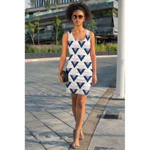 Robe à motifs triangulaires bleus, dorés et roses, sublimation, coupe et couture - Product Image 1