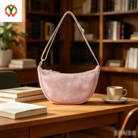 Sac Hobo Léger en Maille Personnalisable (Couleur & Logo) – Sac à Bandoulière Décontracté Doux et Résistant Grande Capacité avec Pochette Organisateur pour Usage Quotidien