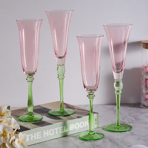 Verres à vin <span class=keywords><strong>en</strong></span> <span class=keywords><strong>cristal</strong></span> de luxe vintage rose-vert, design élégant de gobelet pour un usage domestique, pour le <span class=keywords><strong>champagne</strong></span> et le vin - Product Image 4