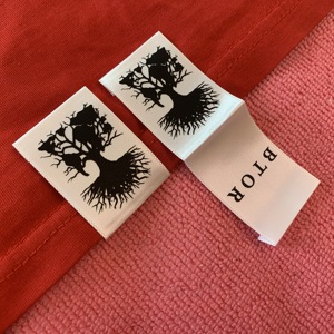 Etiqueta de dobladillo de satén plegable de cubierta de libro de marca, etiqueta de dobladillo de ropa para camiseta - Product Image 4