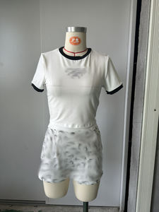 Conjuntos de mujer de nuevo diseñador, Top corto estampado y mallas, conjunto de 2 piezas, ropa de calle informal, conjunto de dos piezas para mujer, ropa 2025 - Product Image 5