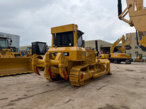 รถดันดิน Caterpillar D7G มือสอง สภาพดี ราคาถูก เหมาะสำหรับงานปรับระดับพื้นที่ในเหมือง โครงการพัฒนาที่ดิน - Product Image 1
