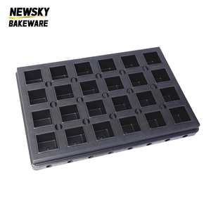 24 Uit Één Stuk Vormende Vorm Broodbakje Commerciële Industriële Bakkerij Gealuminiseerd Staal Min Vierkante Broodbakvorm - Product Image 6