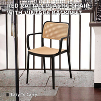 Chaise de jardin en rotin et plastique pour usage extérieur en milieu hospitalier, dossier médiéval, empilable, rouge, petite table d'appartement, design victorien