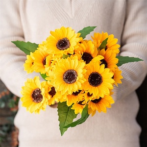 X-1236 Decorazione d'Interni, Bouquet di 13 Girasoli Artificiali da 34CM - Product Image 2