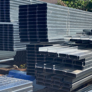 सी चैनल स्टील प्रोफाइल स्ट्रैट चैनल q235b Q345b 4*2 इंच 1.2 मिमी सी सेक्शन गैल्वेनाइज्ड यू पर्लिन स्टील सी चैनल - Product Image 5