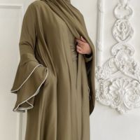 Ensemble Abaya 5 Pièces en Crêpe Satiné à Manches Volants pour Femmes Musulmanes – Robe Longue d'Été Modeste, Élégante, Fluide, Luxueuse et Douce – Vente en Gros
