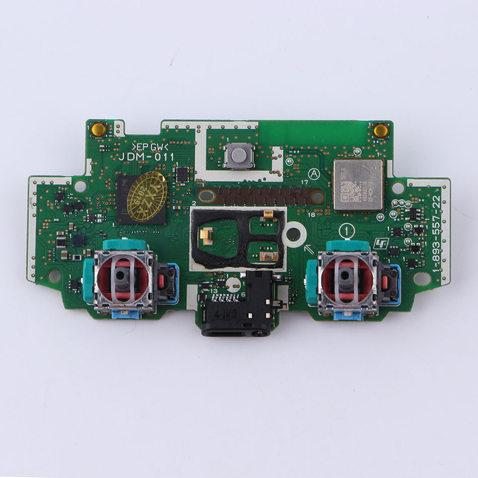 PS4 Japonés 011 020