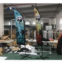 Conception personnalisée gratuite Drapeaux de plage à ciblage automatique Impression numérique Plumes promotionnelles Bannières volantes Imperméable Publicité gratuite