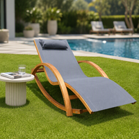 Fauteuil à bascule en bois moderne et durable pour l'extérieur, avec structure en bois, adapté à une utilisation au bord de la piscine et dans les parcs