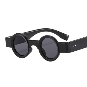 Offre Spéciale nouvelle Protection solaire <span class=keywords><strong>lunettes</strong></span> <span class=keywords><strong>de</strong></span> <span class=keywords><strong>soleil</strong></span> polarisées pour hommes et femmes classique approvisionnement d'usine <span class=keywords><strong>prix</strong></span> <span class=keywords><strong>de</strong></span> gros <span class=keywords><strong>lunettes</strong></span> <span class=keywords><strong>de</strong></span> <span class=keywords><strong>soleil</strong></span> en acétate - Product Image 3