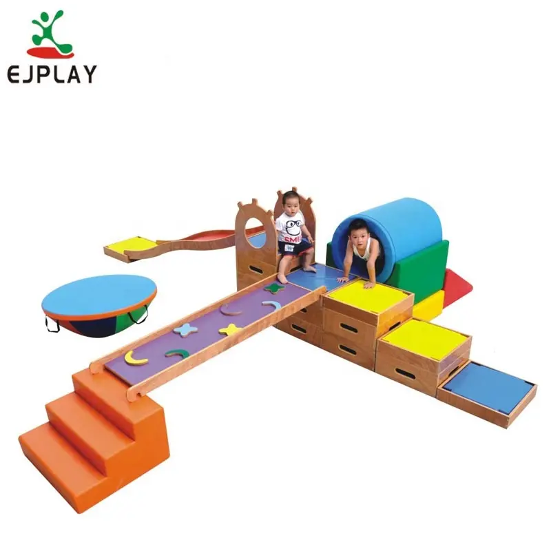 I bambini che giocano articoli Modern Cane Bello di blocchi morbido parco giochi al coperto morbido attrezzature da gioco