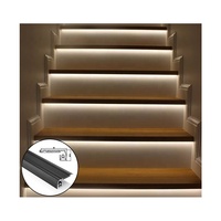 Canal en aluminium LED d'escalier noir pour éclairage d'étape avec diffuseur de PC, découpable de 1m/2m