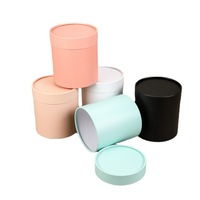Boîte à fleurs en carton Portable petite conception de cylindre rose blanc pur très populaire pour l'emballage de bouquet gaufrage de revêtement UV