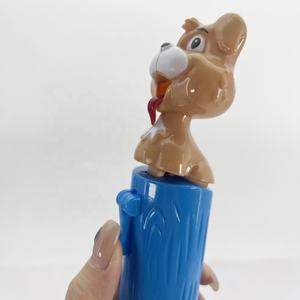 Huiye Animal silbato dulces juguetes dibujos animados <span class=keywords><strong>mono</strong></span> sonidos dulces juguetes con tubo transparente divertidos juguetes de dulces de mano para niños niñas - Product Image 5
