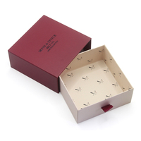 Boîte cadeau rigide avec logo personnalisé, couleur bordeaux, style tiroir coulissant