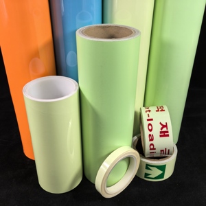 Nastro adesivo fluorescente luminoso di sicurezza per la casa nastro di avvertimento pellicola fotoluminescente bagliore nel <span class=keywords><strong>Dar</strong></span> - Product Image 2