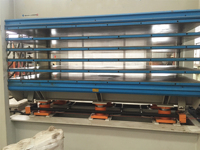 Bois Contreplaqué MDF Stratifié Hydraulique Presse à Chaud Machine