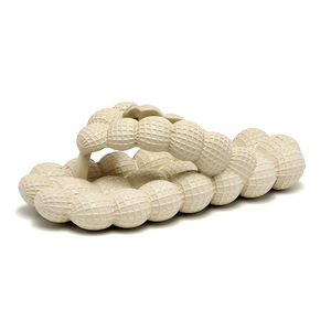 Chanclas con diseño de lichi, suela gruesa y suave, antideslizantes, sandalias de verano para exteriores, para hombres y mujeres, adultos, blanco, beige, negro - Product Image 5