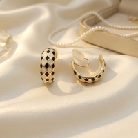 Boucles d'oreilles clips géométriques en laiton plaqué or 18 carats, motif spirale anti-moustiques, émail vintage, tendance rétro, sans perçage