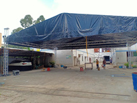 Estructura de aluminio triangular para techo, para instalación de pared LED, iluminación, suspensión de audio, sistema de montaje para eventos y ferias comerciales.
