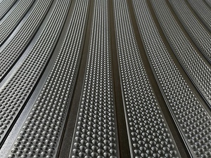 <span class=keywords><strong>Tapis</strong></span> <span class=keywords><strong>de</strong></span> <span class=keywords><strong>sol</strong></span> en feuille <span class=keywords><strong>de</strong></span> caoutchouc <span class=keywords><strong>pour</strong></span> étable à <span class=keywords><strong>chevaux</strong></span> et étables <span class=keywords><strong>pour</strong></span> animaux <span class=keywords><strong>de</strong></span> ferme laitière <span class=keywords><strong>pour</strong></span> les passages d'alimentation et les allées <span class=keywords><strong>de</strong></span> cubicules - Product Image 4