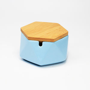 UKETA <span class=keywords><strong>Cendrier</strong></span> réutilisable <span class=keywords><strong>de</strong></span> <span class=keywords><strong>table</strong></span> coupe-vent en bambou <span class=keywords><strong>de</strong></span> haute qualité <span class=keywords><strong>Cendrier</strong></span> à cigares en céramique nordique avec couvercle - Product Image 5