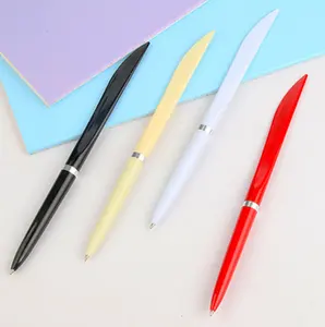 Großhandel Niedriger Günstiger Preis Kunststoff Kugelschreiber Mit Breitschwert Unboxing Messer Benutzer definiert Für Student Briefpapier Büro beworben