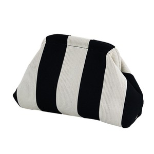 Sac de Plage Rayé en Tissu Tressé Populaire pour Femme, Pochette Nuage Polyvalente pour le Quotidien avec Fermeture Ouverte, Style Tendance - Product Image 1