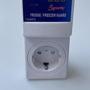 Protector de Voltaje Digital de 13 Amperios para Refrigerador y Congelador con Pantalla - Product Image 2